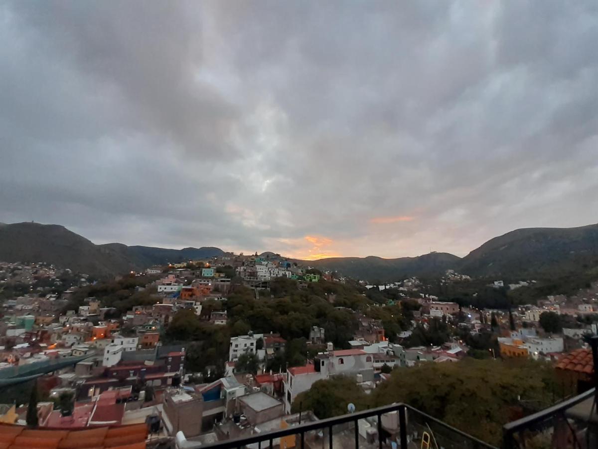 Hostal Casa De Dante Guanajuato Eksteriør bilde